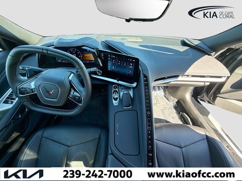 Used 2025 Chevrolet Corvette Stingray Preferred Conv w/ 2LT image 13