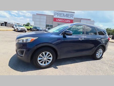Used 2016 Kia Sorento FWD image 44
