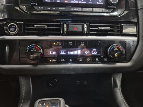 Used 2022 Nissan Pathfinder S FWD image 30