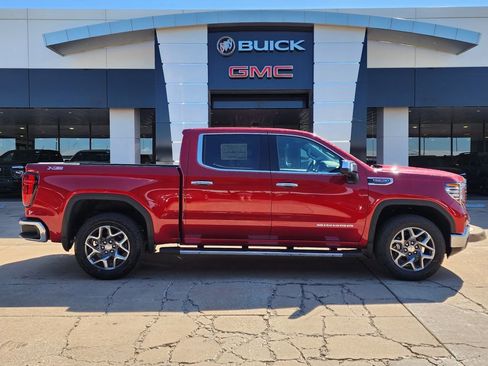 New 2026 GMC Sierra 1500 SLT image 3