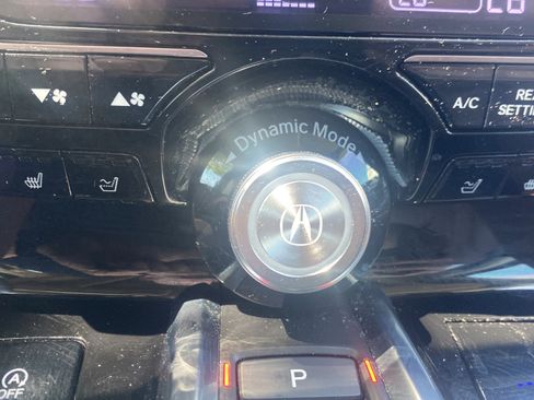 Used 2025 Acura MDX SH-AWD w/ Advance Package image 15