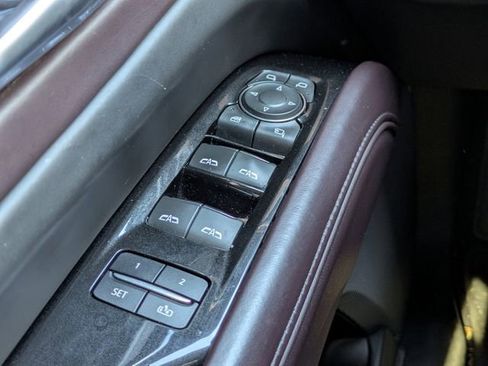 Used 2021 Cadillac Escalade Sport Platinum image 25