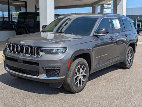 Used 2024 Jeep Grand Cherokee L Limited AWD/4WD image 82