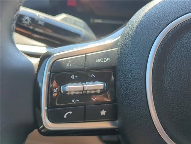 Used 2024 Kia Sorento S w/ Panoramic Sunroof Package FWD image 21