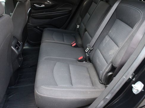 Used 2023 GMC Terrain SLE w/ LPO, Floor Liner Package AWD/4WD image 18