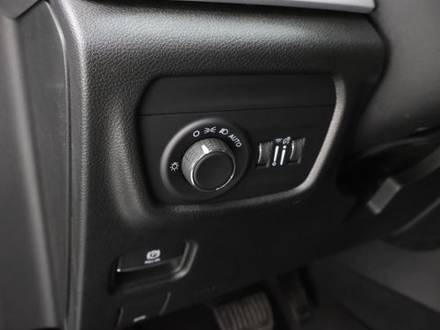 Used 2023 Jeep Grand Cherokee Altitude AWD/4WD image 43