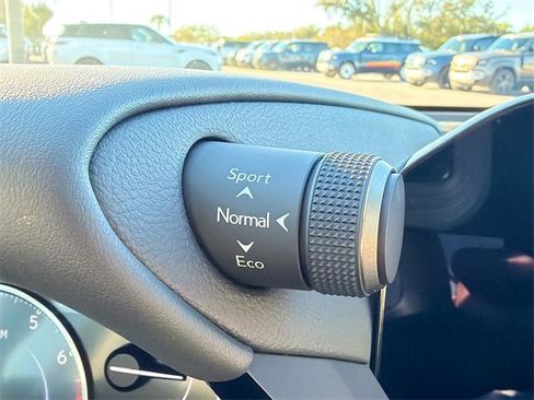 New 2025 Lexus ES 350 w/ Premium Package image 30