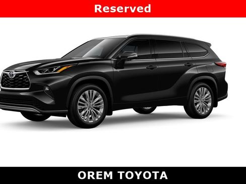 New 2026 Toyota Highlander Platinum image 2