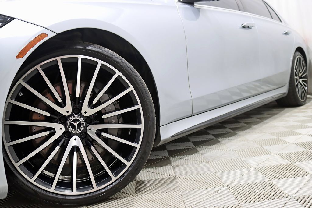Used 2021 Mercedes-Benz S 580 4MATIC Sedan image 5
