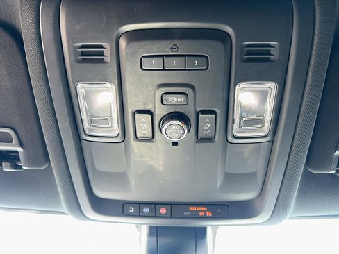 Used 2021 Chevrolet Tahoe Premier RWD image 21