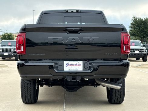 New 2026 RAM 2500 Laramie AWD/4WD image 8