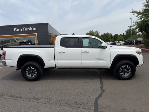 Used 2021 Toyota Tacoma TRD Off-Road AWD/4WD image 8