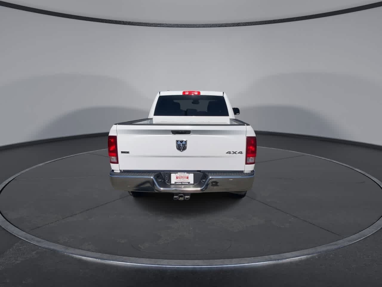 Used 2023 RAM 1500 Classic SLT AWD/4WD image 8