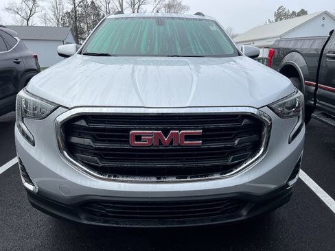 Used 2019 GMC Terrain SLE w/ Driver Convenience Package image 9