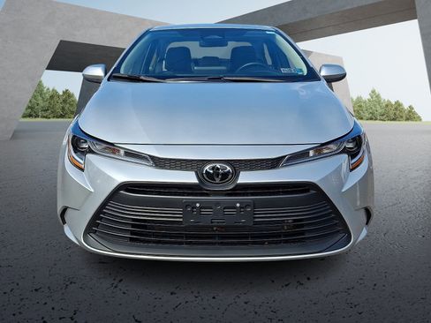 Certified 2025 Toyota Corolla LE w/ LE Premium Package image 2