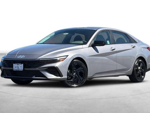 Certified 2026 Hyundai Elantra Sport FWD image 2