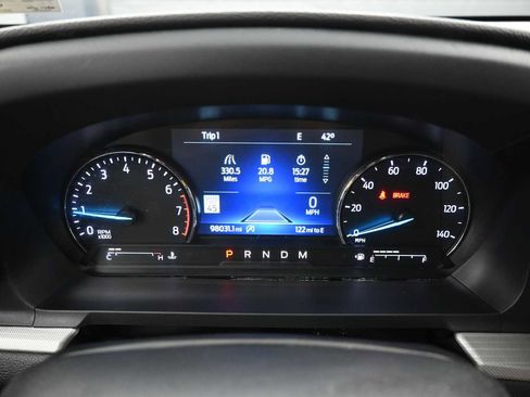 Used 2020 Ford Explorer XLT w/ Equipment Group 202A image 19