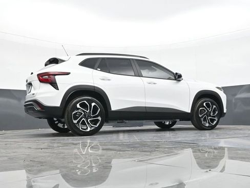 New 2026 Chevrolet Trax RS w/ Sunroof Package FWD image 41