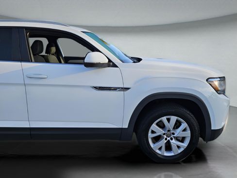 Used 2021 Volkswagen Atlas Cross Sport S image 37