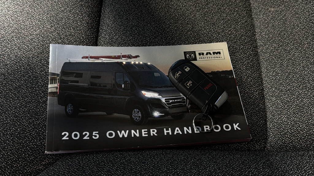 Used 2025 RAM ProMaster 2500 w/ U-Haul Equipment Group FWD image 29