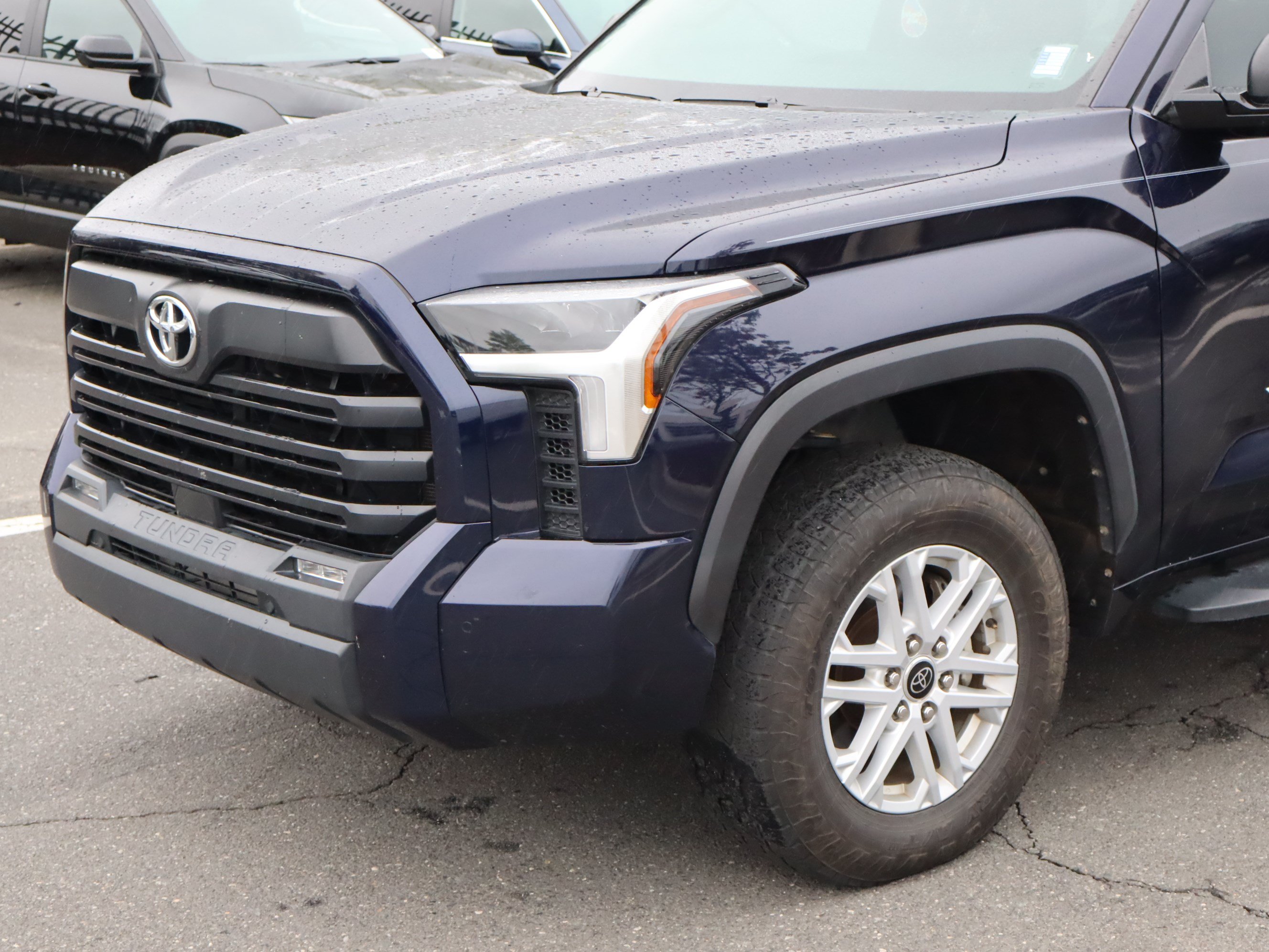 Used 2024 Toyota Tundra SR5 w/ SR5 Convenience Package AWD/4WD image 17