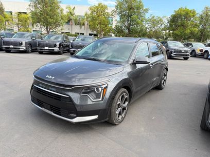 Used 2023 Kia Niro EX Touring