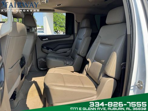 Used 2018 Chevrolet Suburban LT RWD image 11