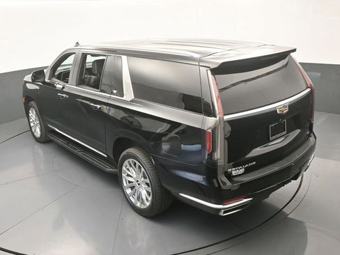 Used 2023 Cadillac Escalade ESV Premium Luxury image 64