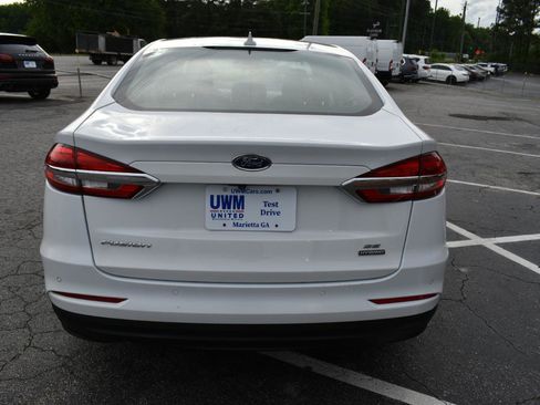 Used 2020 Ford Fusion SE FWD image 7