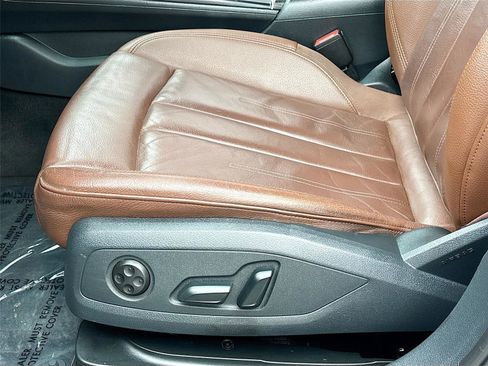 Used 2019 Audi A4 2.0T Premium image 19