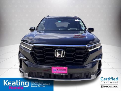 Used 2025 Honda Pilot Elite image 3