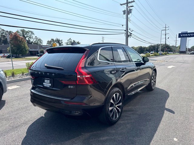Certified 2023 Volvo XC60 B5 Core w/ Climate Package AWD/4WD image 5
