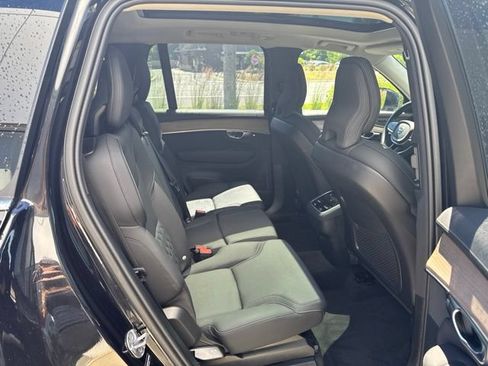 Certified 2025 Volvo XC90 B6 Plus AWD/4WD image 13