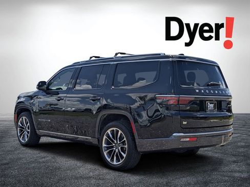 Used 2022 Jeep Wagoneer Series III w/ Premium Group I RWD image 6