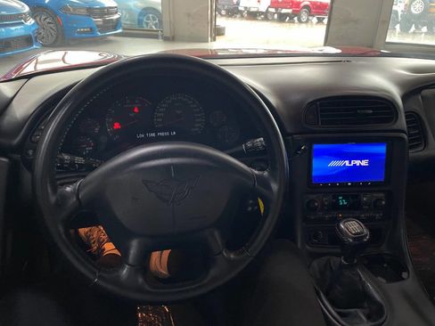 Used 2002 Chevrolet Corvette Convertible w/ Preferred Equipment Group2 image 33