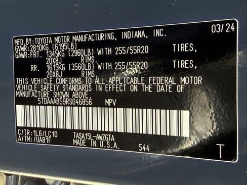 Used 2024 Toyota Grand Highlander AWD image 36