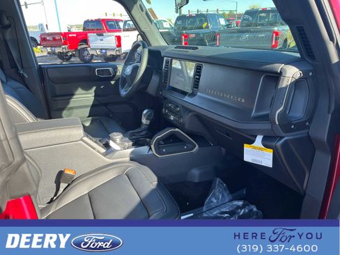 New 2025 Ford Bronco Badlands image 48