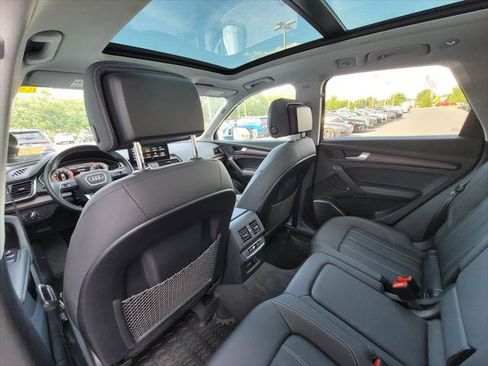 Used 2022 Audi Q5 2.0T Premium Plus AWD/4WD image 17