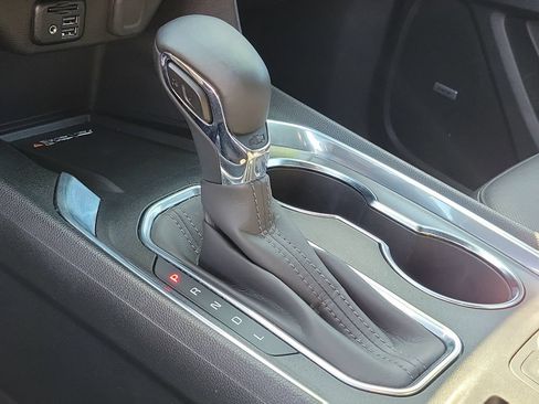 Used 2024 Chevrolet Traverse Premier w/ Redline Edition FWD image 31