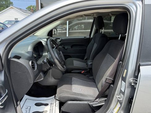 Used 2014 Jeep Compass Sport FWD image 11