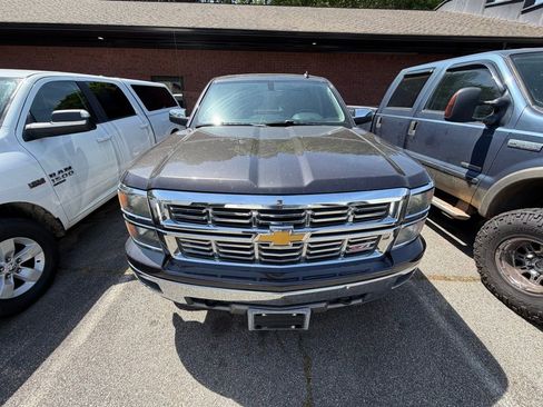 Used 2014 Chevrolet Silverado 1500 LT w/ LT Convenience Package AWD/4WD image 2