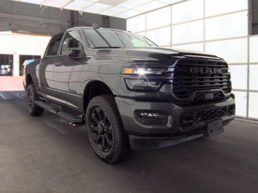 Used 2025 RAM 2500 Big Horn AWD/4WD image 1