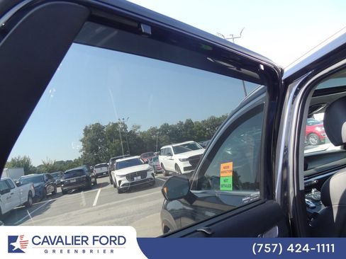 Used 2023 Hyundai Palisade Limited AWD/4WD image 16