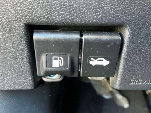 Used 2024 Nissan Kicks SV image 23