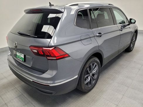 Used 2022 Volkswagen Tiguan SE FWD image 10