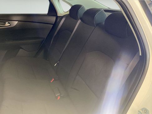 Used 2020 Kia Forte LXS FWD image 26