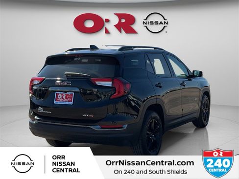 Used 2023 GMC Terrain AT4 image 5