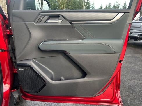 New 2026 GMC Acadia AT4 image 25