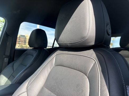 Used 2025 Chevrolet Equinox LT w/ Safety and Technology Package image 9