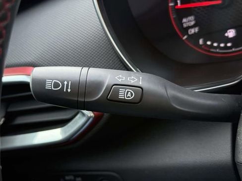 Used 2023 Chevrolet TrailBlazer RS w/ Convenience Package image 18